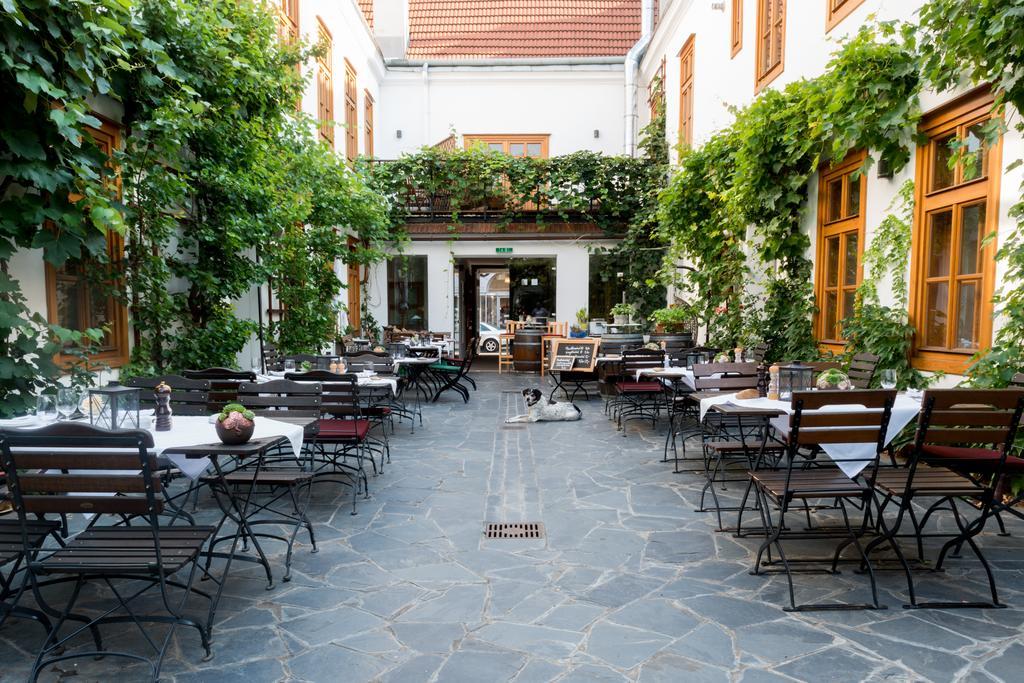 Schreiners Essen Und Wohnen Hotel Vienna Luaran gambar