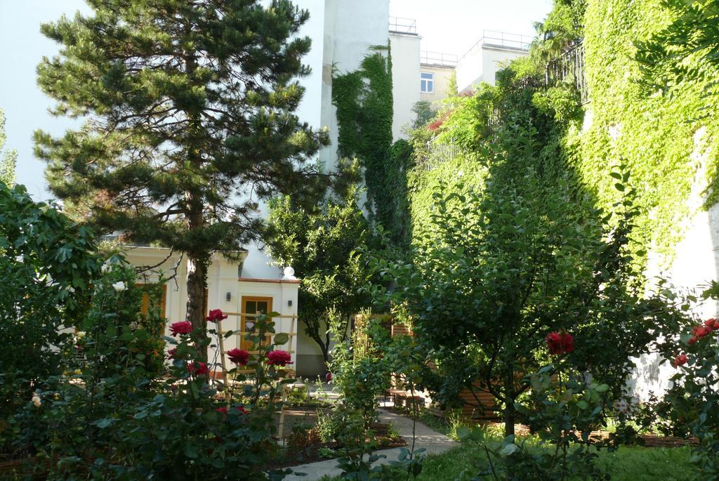 Schreiners Essen Und Wohnen Hotel Vienna Luaran gambar