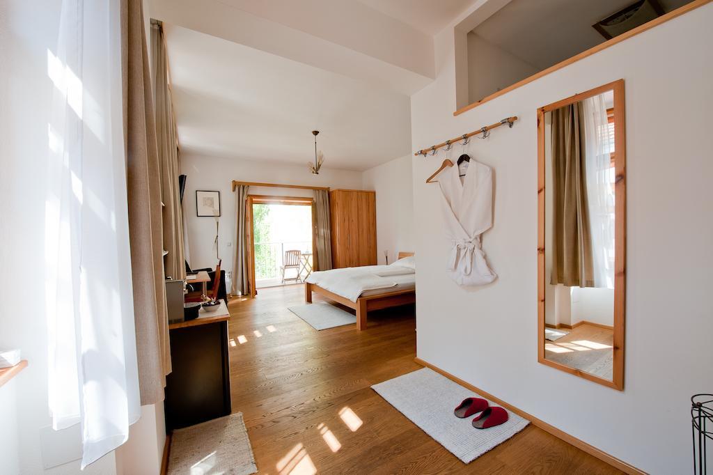 Schreiners Essen Und Wohnen Hotel Vienna Bilik gambar