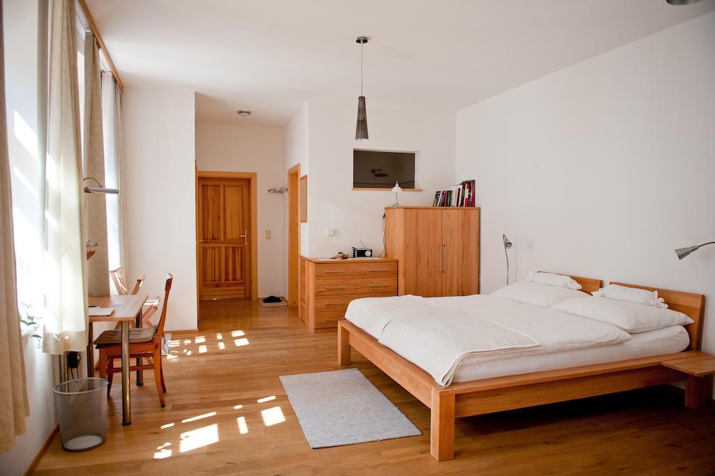 Schreiners Essen Und Wohnen Hotel Vienna Bilik gambar