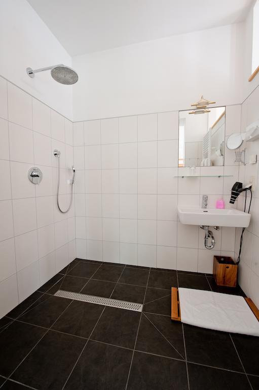 Schreiners Essen Und Wohnen Hotel Vienna Bilik gambar